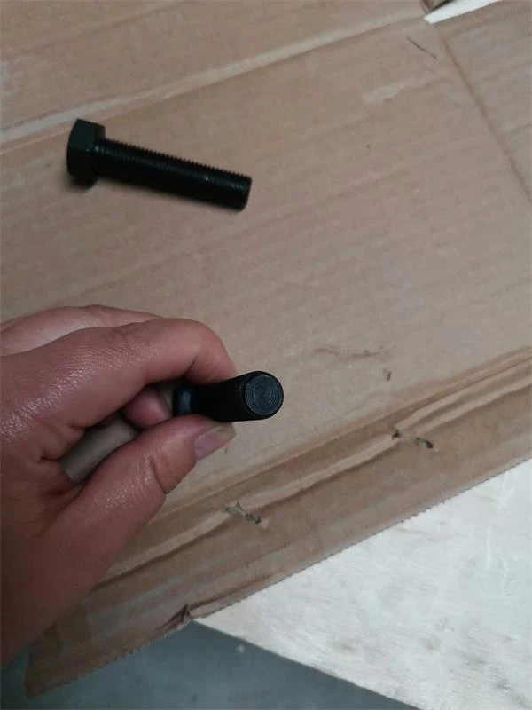 con rod bolt.jpg